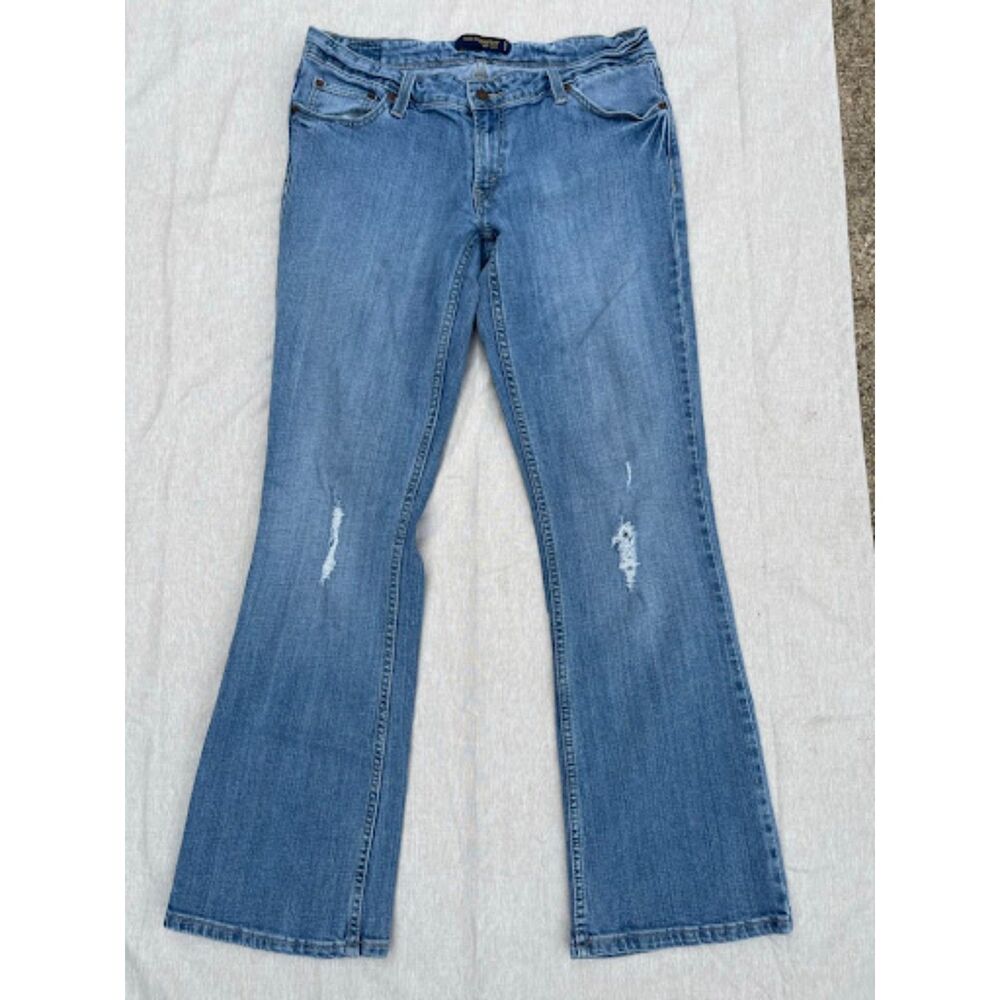 Vintage Y2K Levi’s 524 Too Superlow Bootcut Jeans Distressed Low Rise 13 Medium